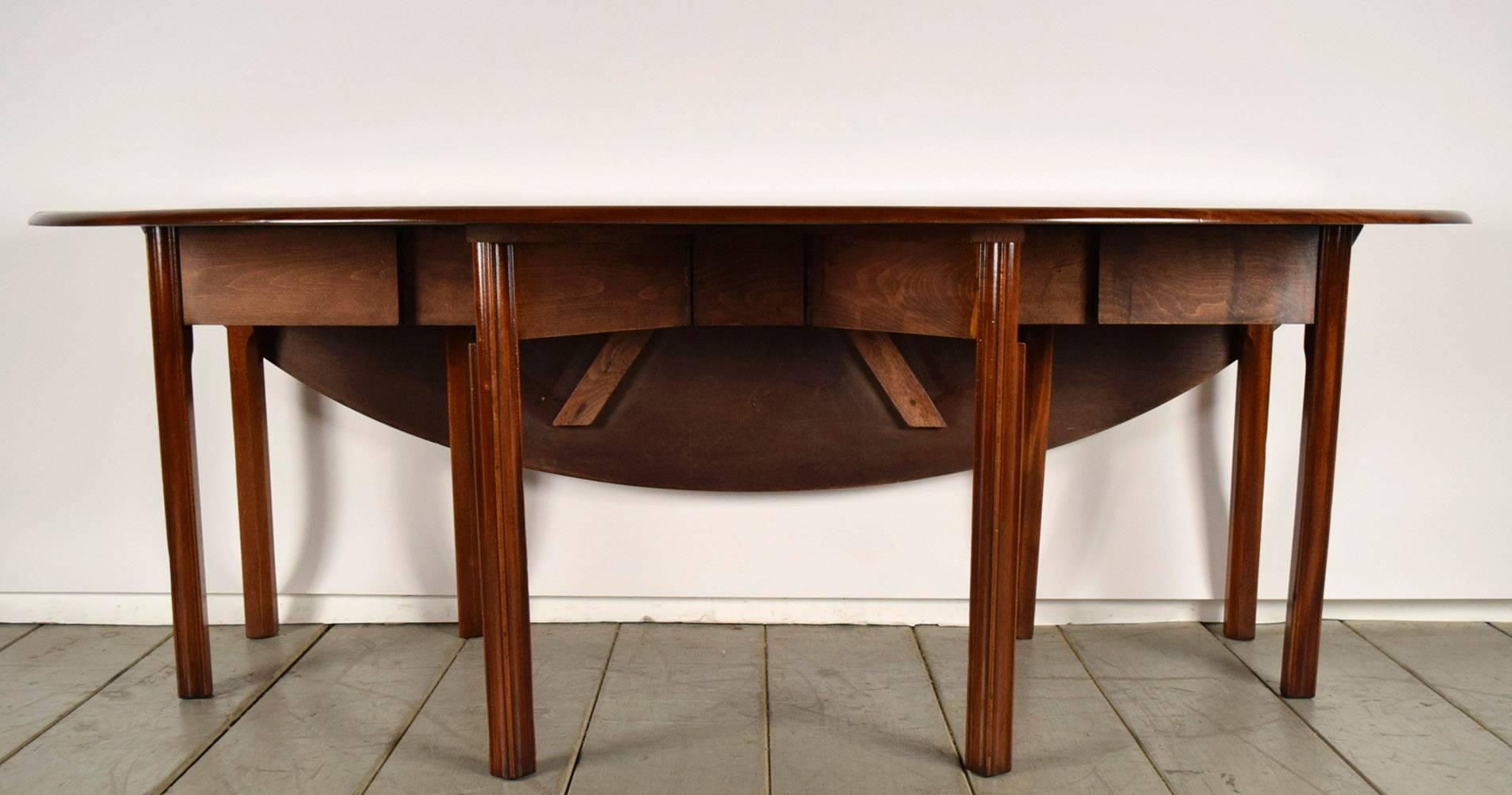 George III-Style Wake or Hunt Dining Table 1