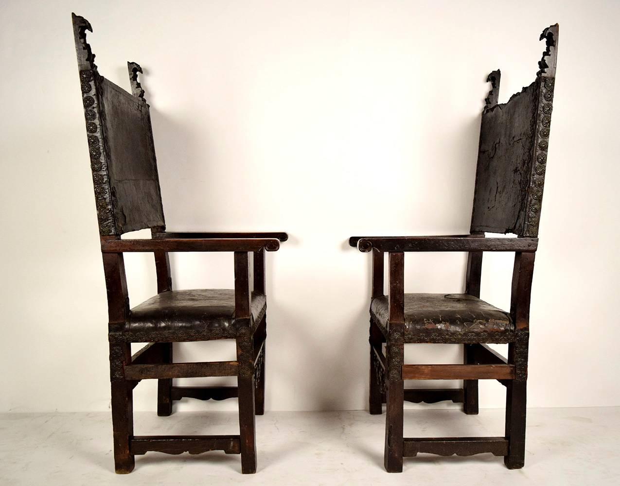 Pair of 18th Century Spanish Colonial Throne Chairs In Good Condition In Los Angeles, CA