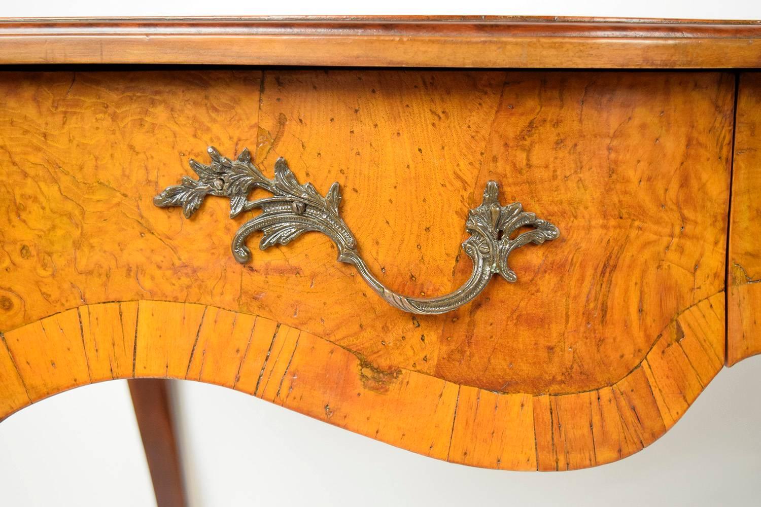 Early 1900s Century Louis XV Italian Marquetry Top Desk In Excellent Condition In Los Angeles, CA