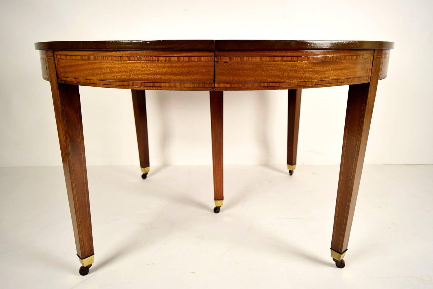 French 19th Century Mahogany Empire Dining Table In Excellent Condition In Los Angeles, CA