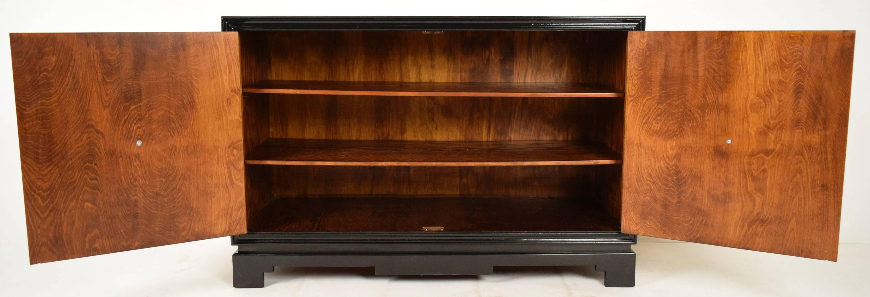 Mirrored Sideboard or Credenza, circa 1960s 2