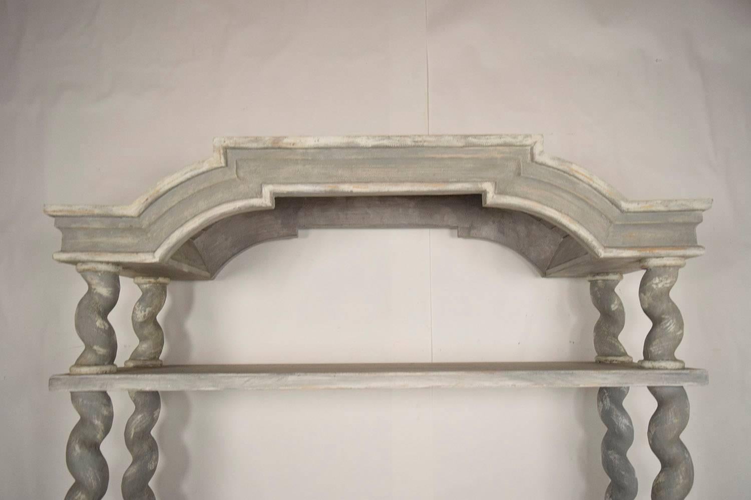 Italian Baroque Carved Wood Etagere In Excellent Condition In Los Angeles, CA