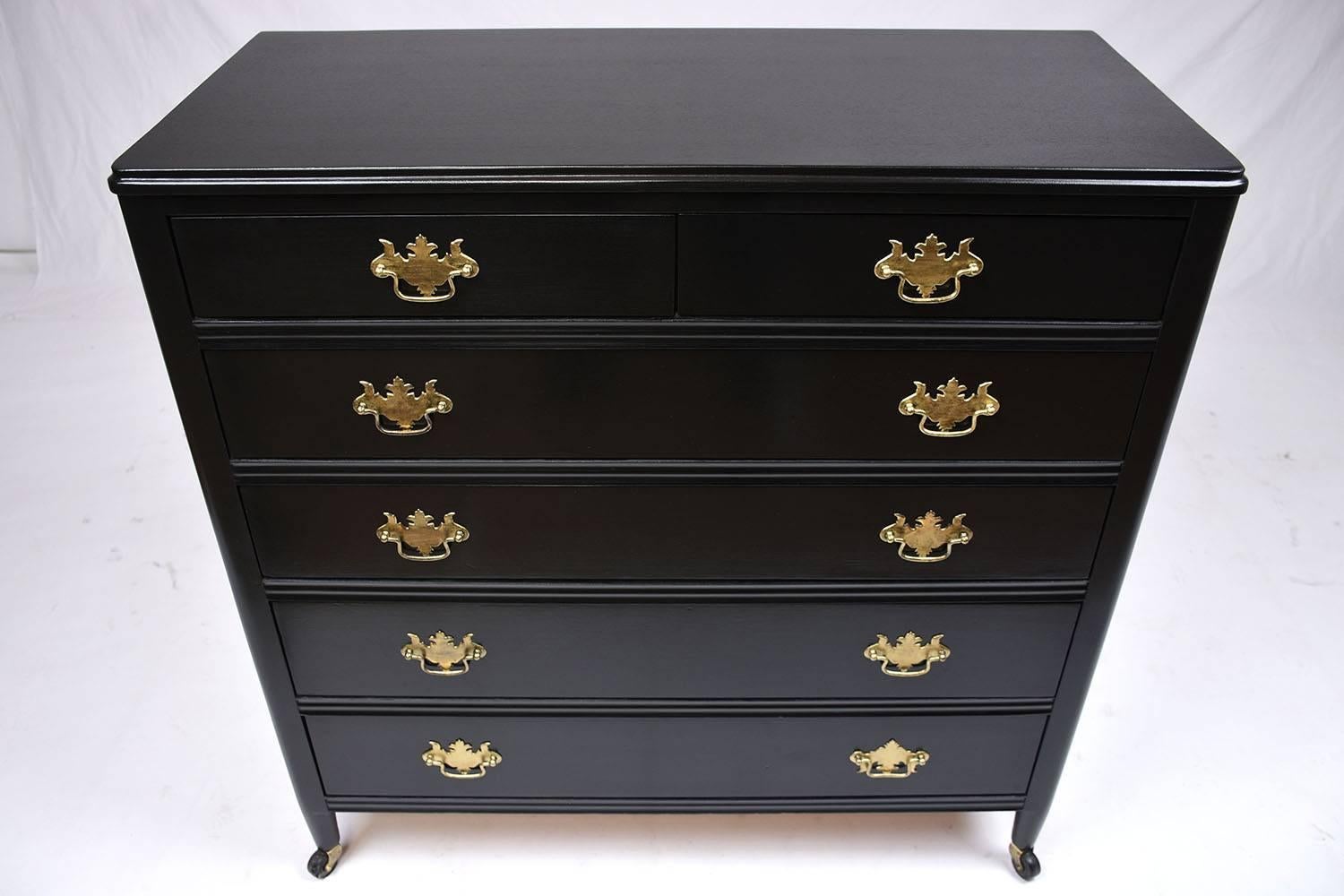 Pair of Antique Regency Chest of Drawers In Excellent Condition In Los Angeles, CA