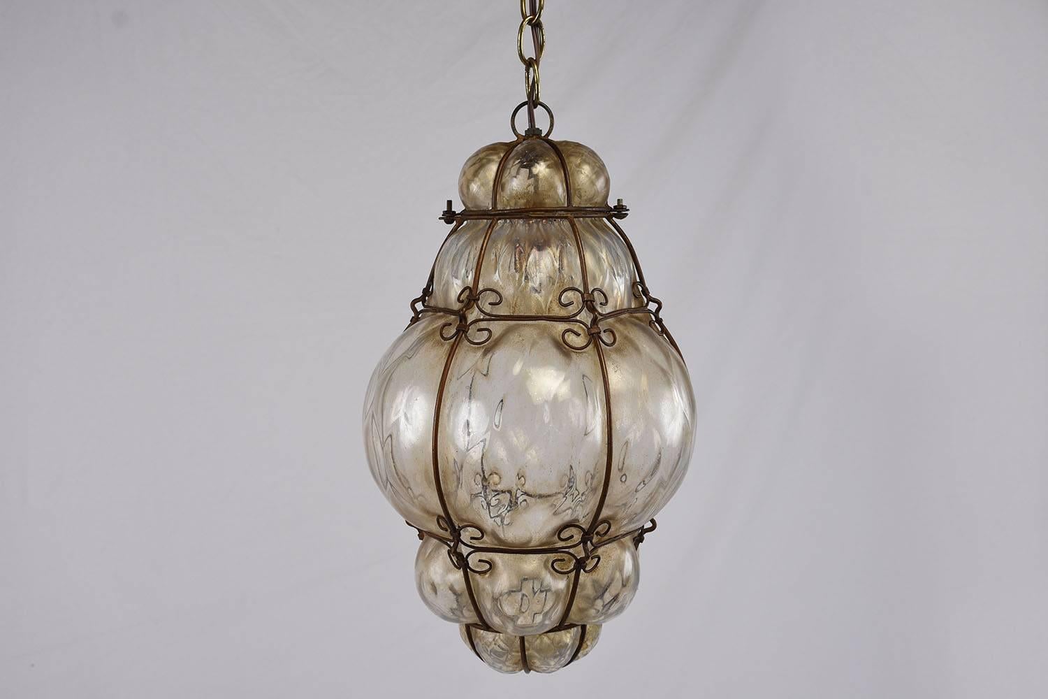 Vintage Murano Glass Pendant Chandelier In Excellent Condition In Los Angeles, CA