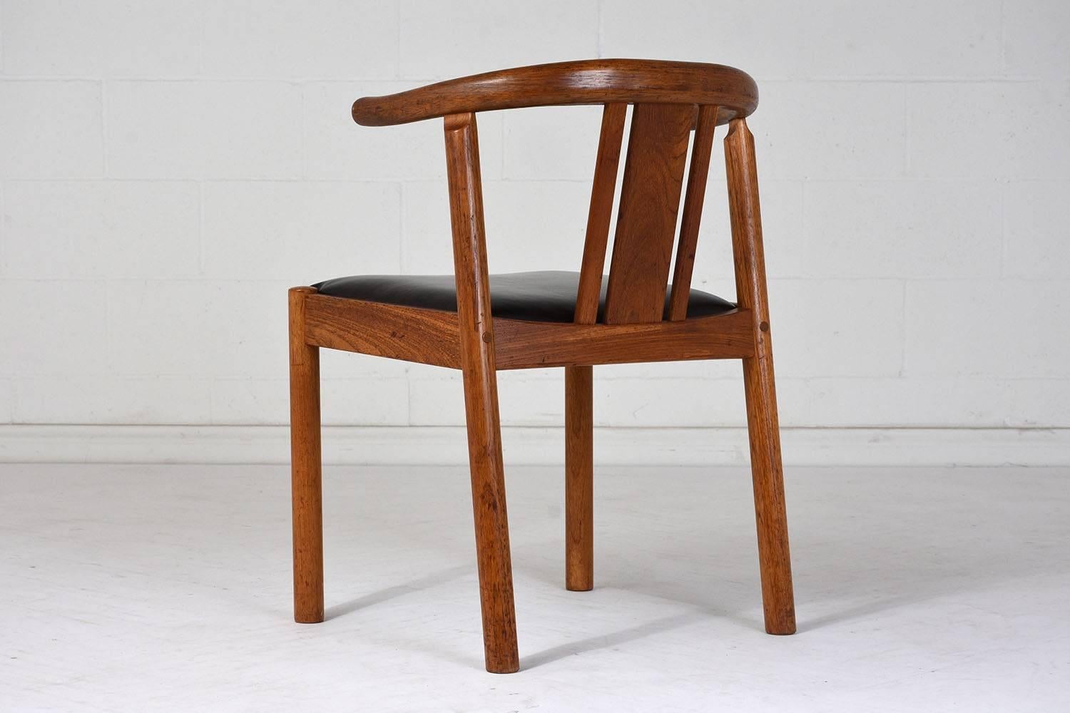 Mid-20th Century Set of Four Danish Mid-Century Modern-Style Dining Chairs