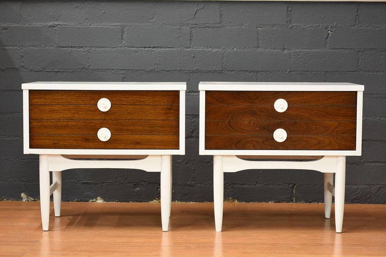 Pair of MidCentury Modern Style Nightstands at 1stdibs