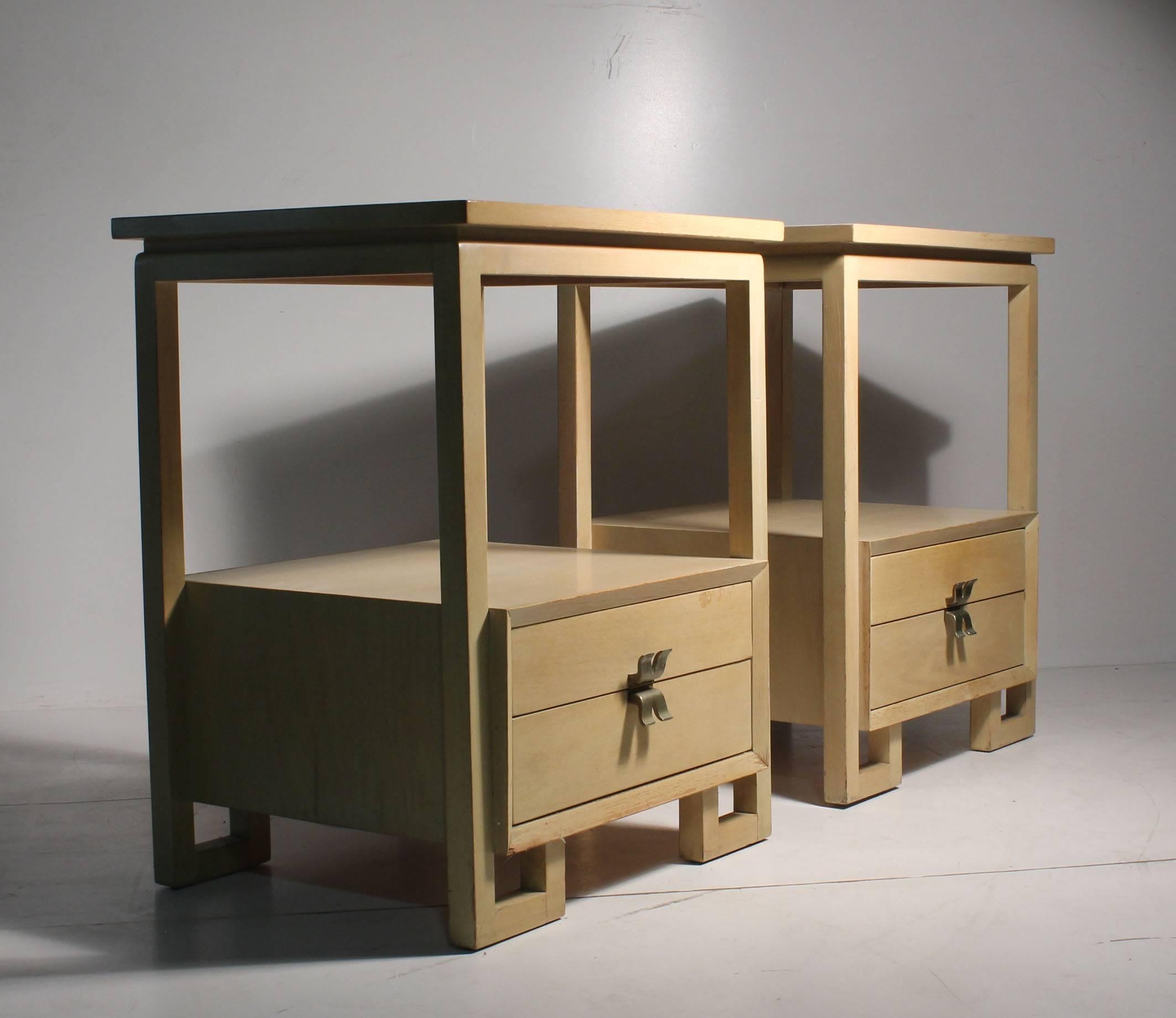 Pair of Paul Frankl Nightstands or End Tables 1