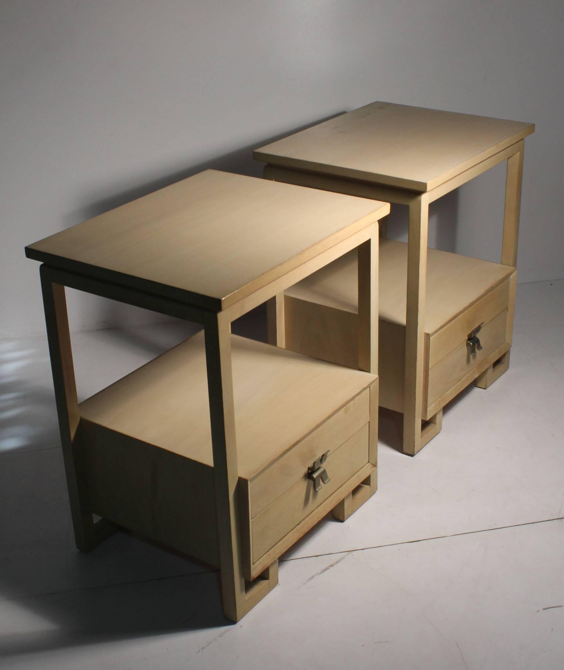 Pair of Paul Frankl Nightstands or End Tables 2