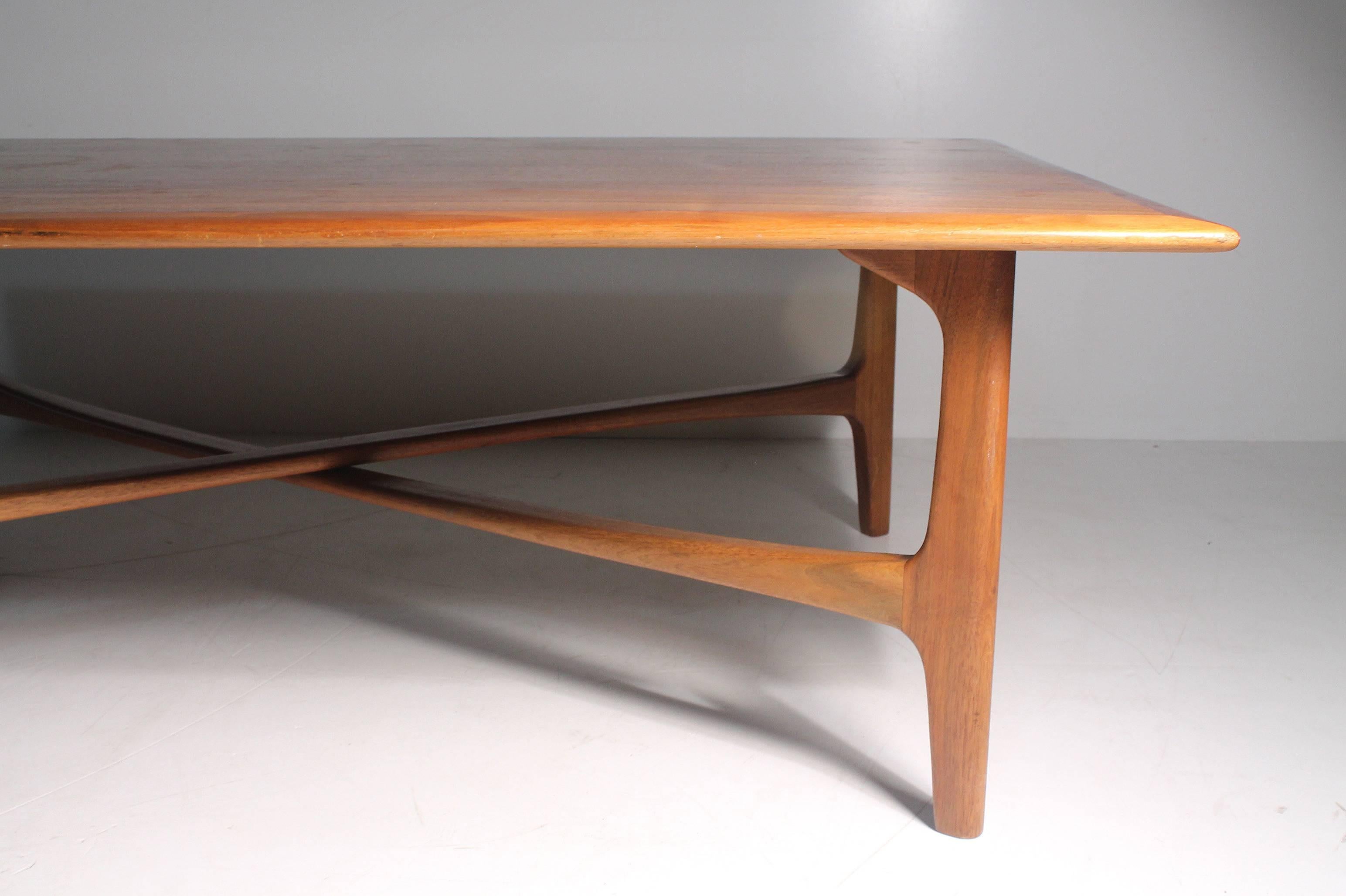 dux coffee table