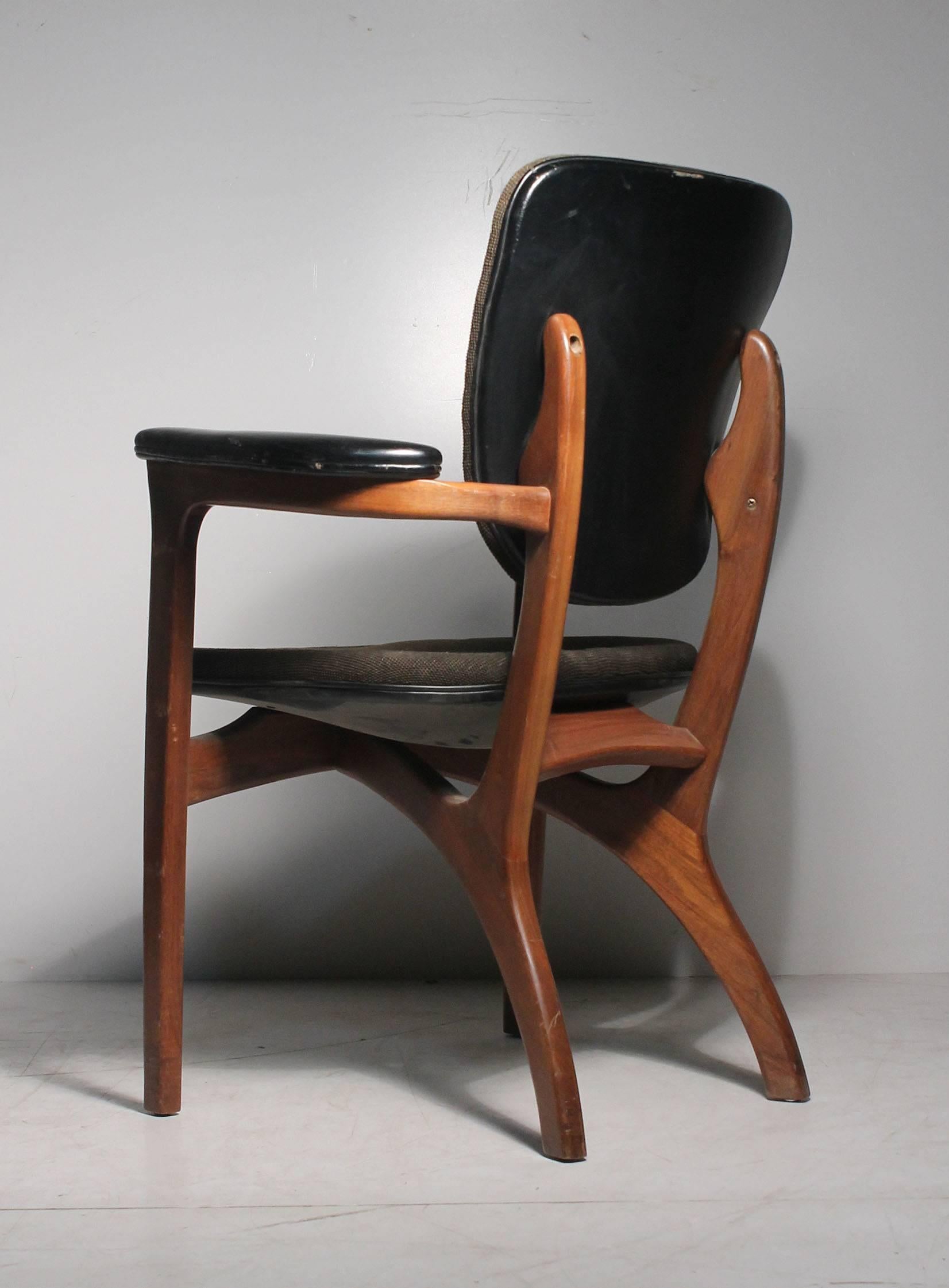Rare Adrian Pearsall Armchair In Good Condition For Sale In Chicago, IL