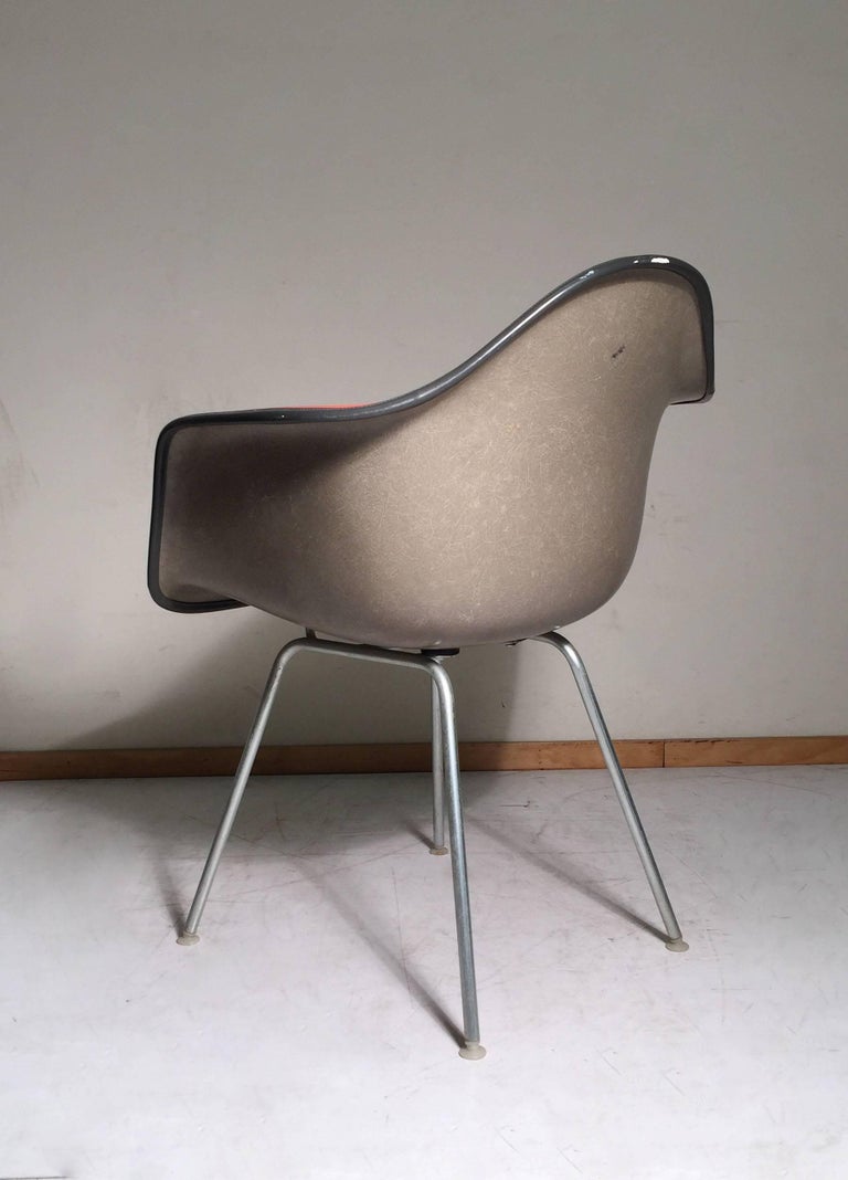 Mid-Century Modern Herman Miller Charles Eames Shell Chair Is a Nice Orange on Taupe Fiberglass For Sale
