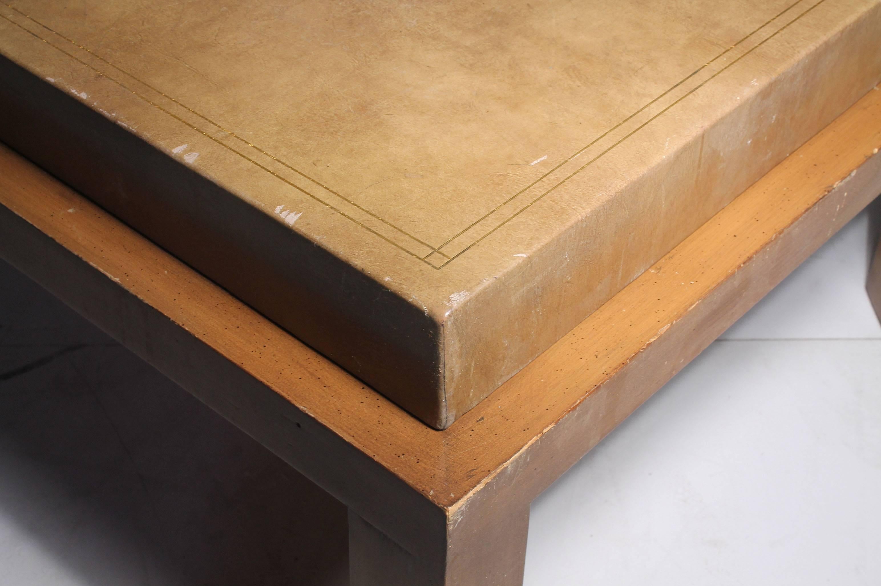 Vintage Leather Coffee Table attributed to Tommi Parzinger for Charak Modern In Good Condition For Sale In Chicago, IL