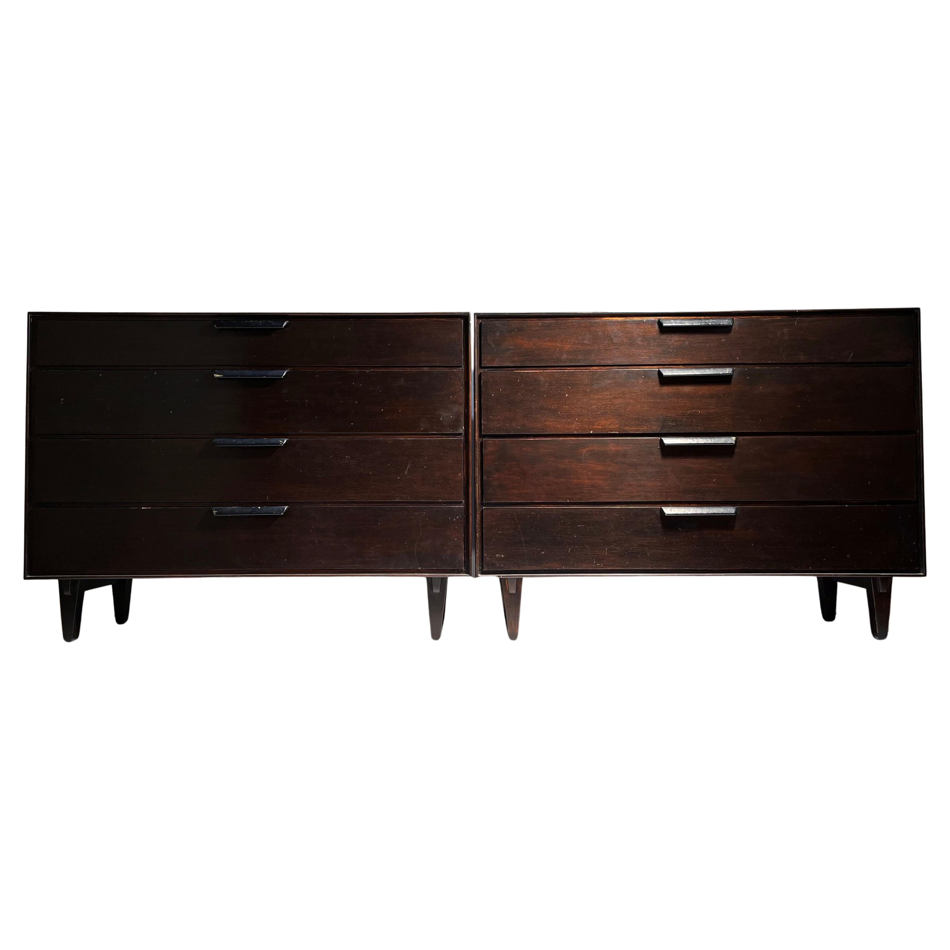 Paire de commodes Edward Wormley pour Dunbar en vente