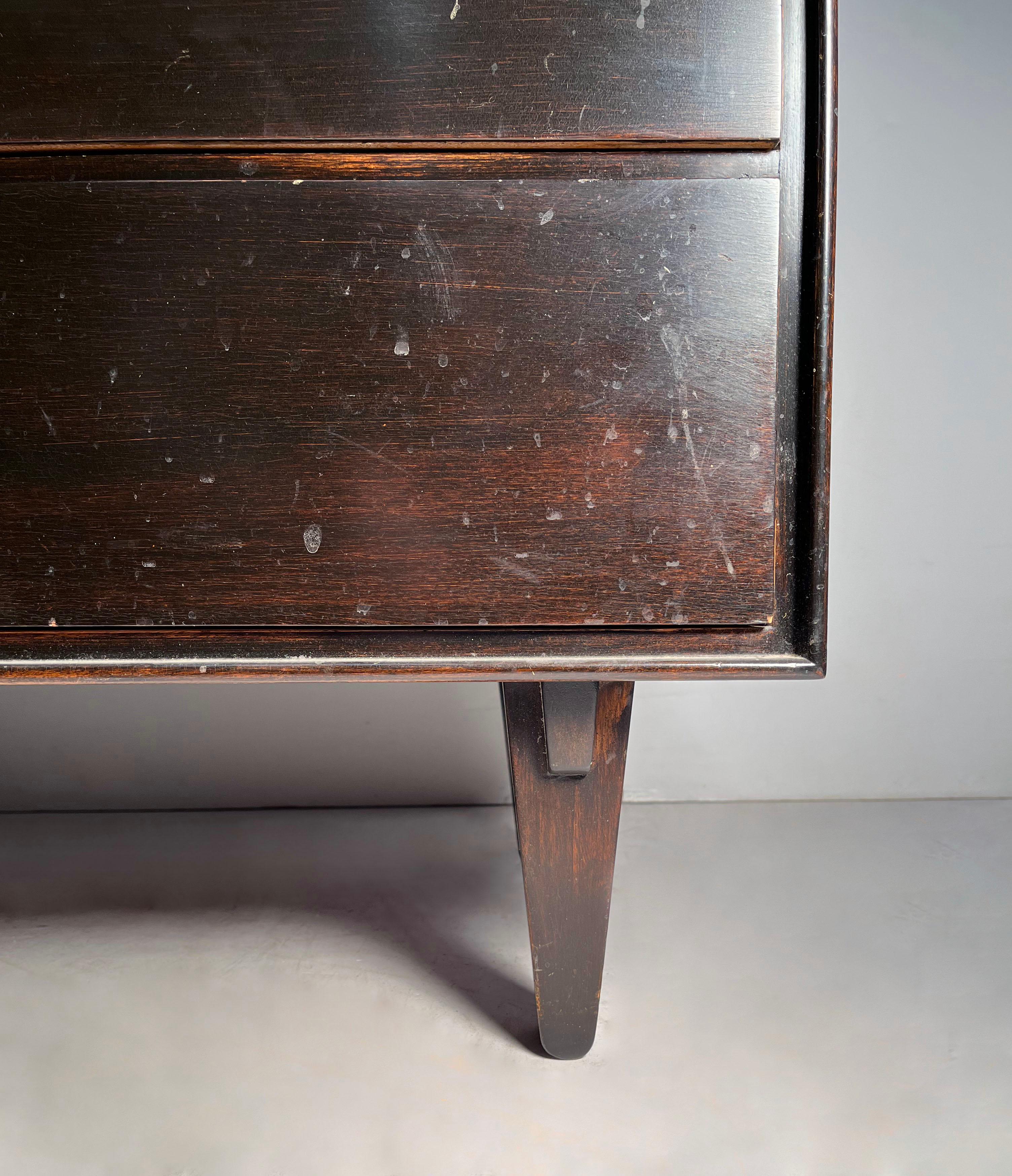 20ième siècle Paire de commodes Edward Wormley pour Dunbar en vente