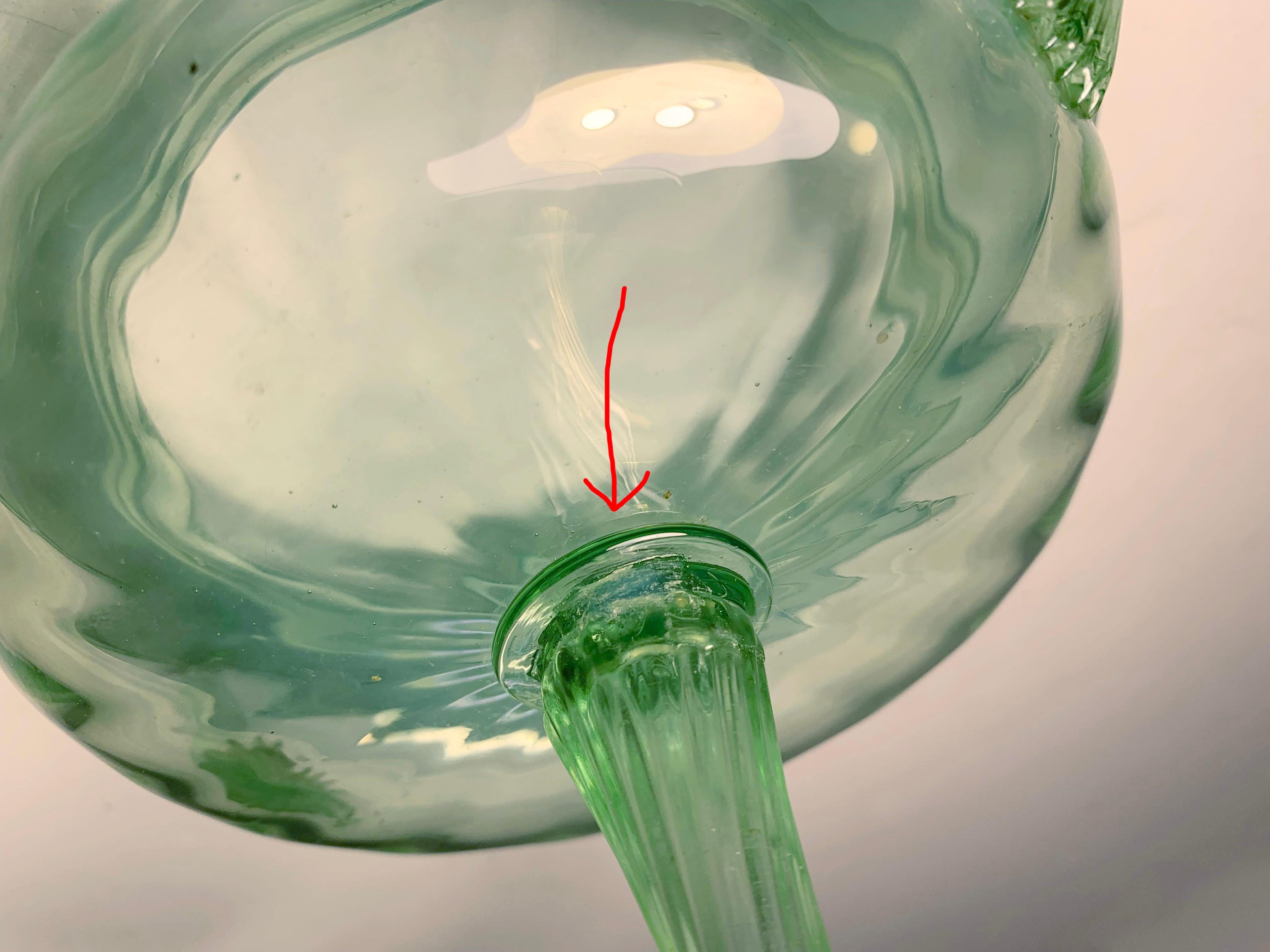Delicate Large Murano Art Glass Centerpiece Compote by Salviati For Sale 3