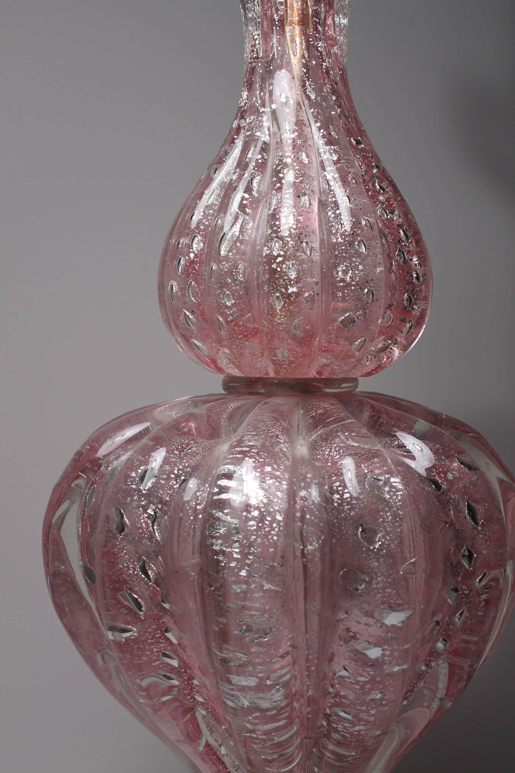 Pair of Vintage Pink Murano Glass Lamps with Silver Foil by Barovier In Good Condition For Sale In Chicago, IL