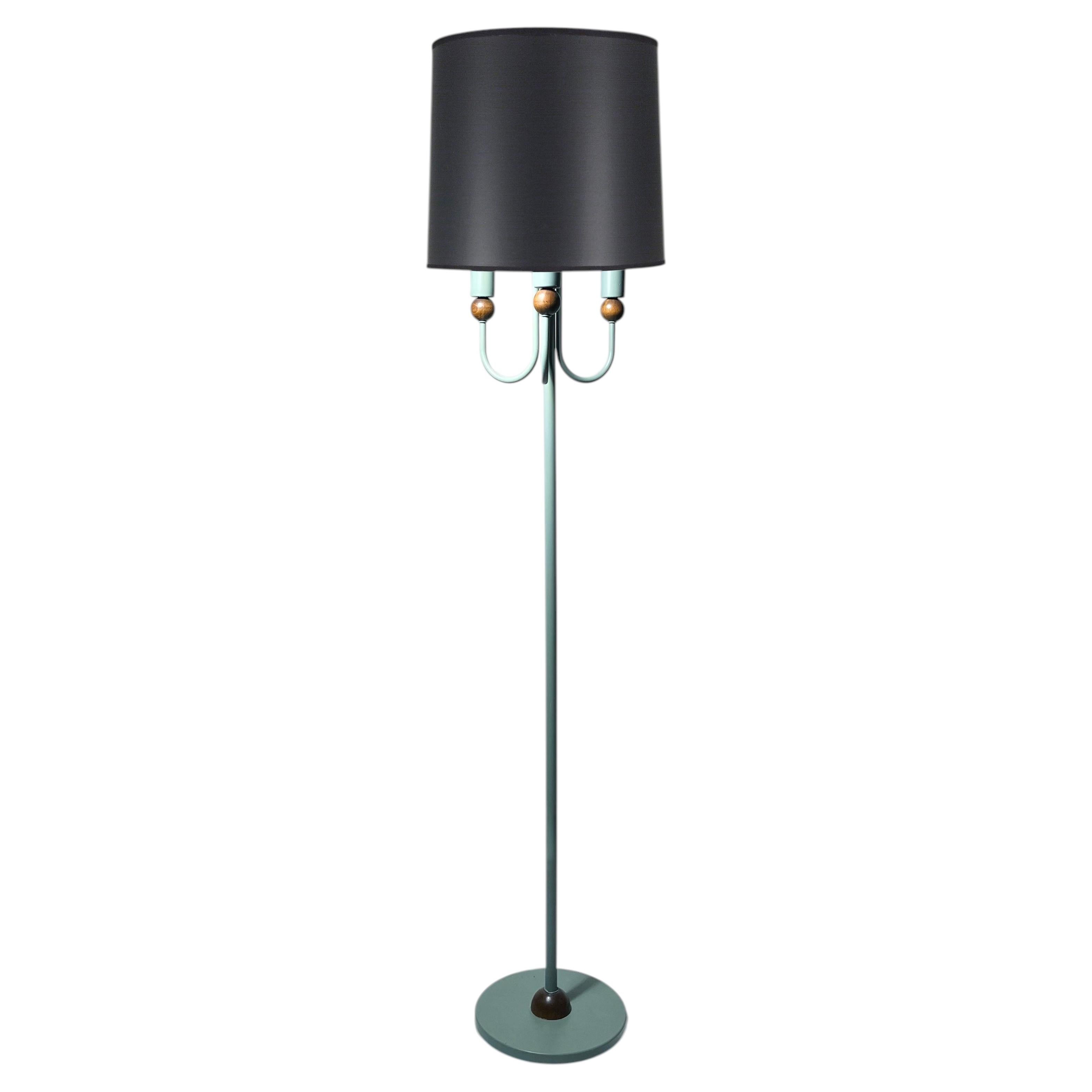 Lampada da terra vintage scandinava con sfere in legno in vendita