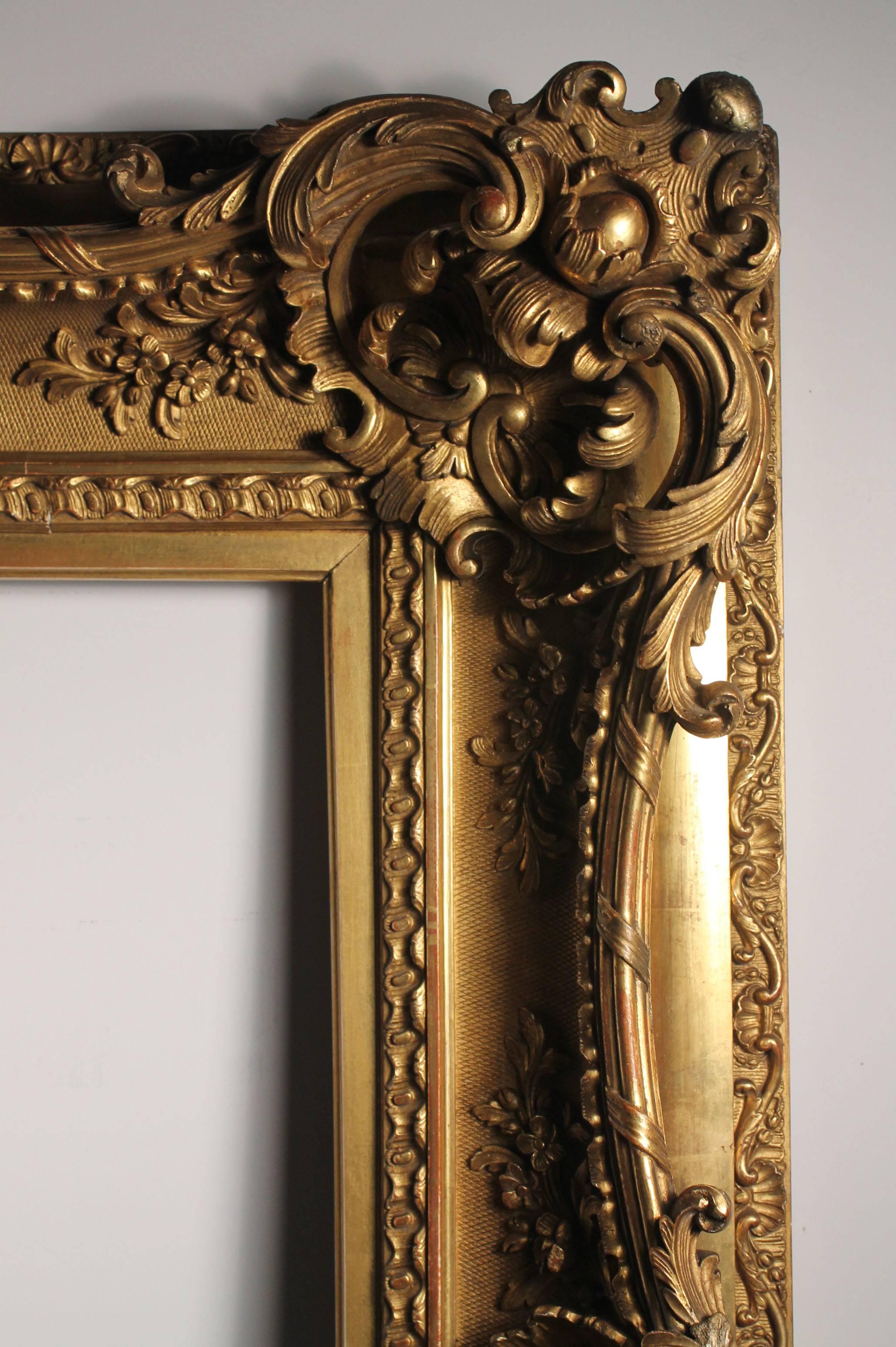 Antique Italian Gilt 19th Century Picture Frame or Mirror Baroque Rococo Style In Good Condition In Chicago, IL