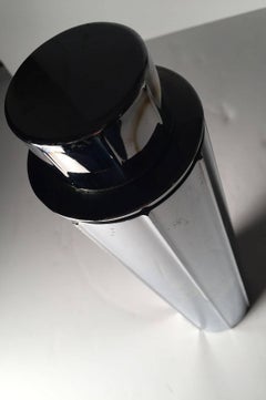 Rare Norman Bel Geddes Manhattan Skyscraper Deco Cocktail Shaker Revere