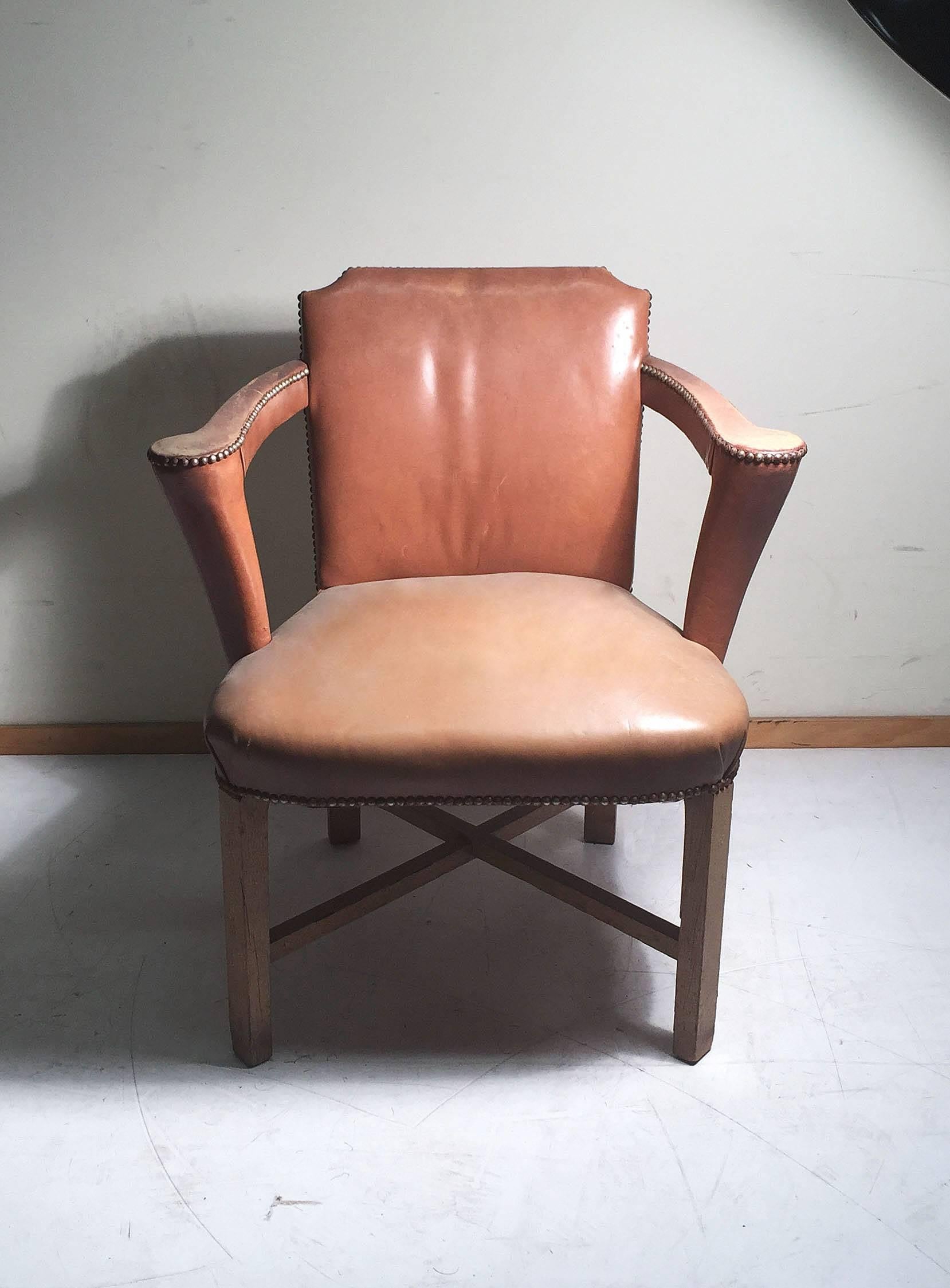 A really good period vintage modern / Hollywood Regency set of these chairs attributed to Syrie Maugham. These are shown in as-is found condition and would best be restored. Built solid. Structurally sound. More pics available upon request. Places