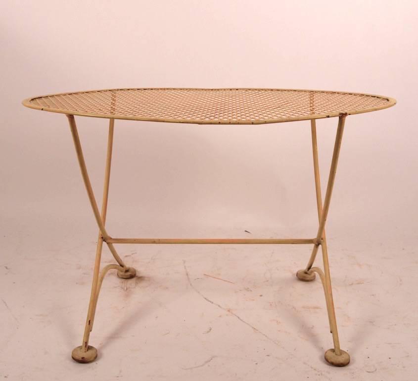 End or occasional table designed by Maurizio Tempestini for Salterini, from the 