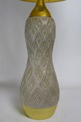 Gerald Thurston für Lightolier Tischlampe aus Keramik und Messing