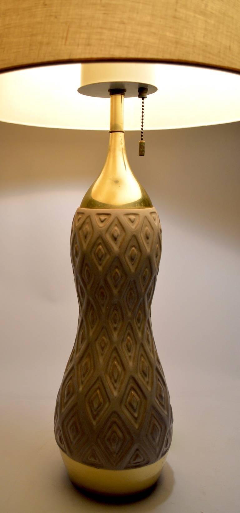 Mid-Century Modern Gerald Thurston for Lightolier Ceramic and Brass Table Lamp For Sale