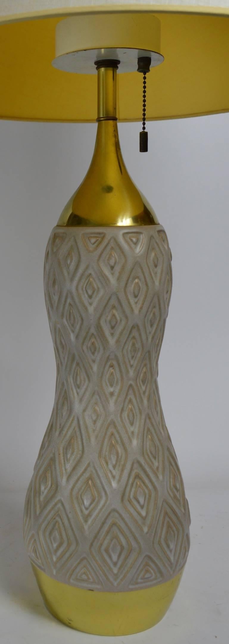 Gerald Thurston for Lightolier Ceramic and Brass Table Lamp For Sale 1