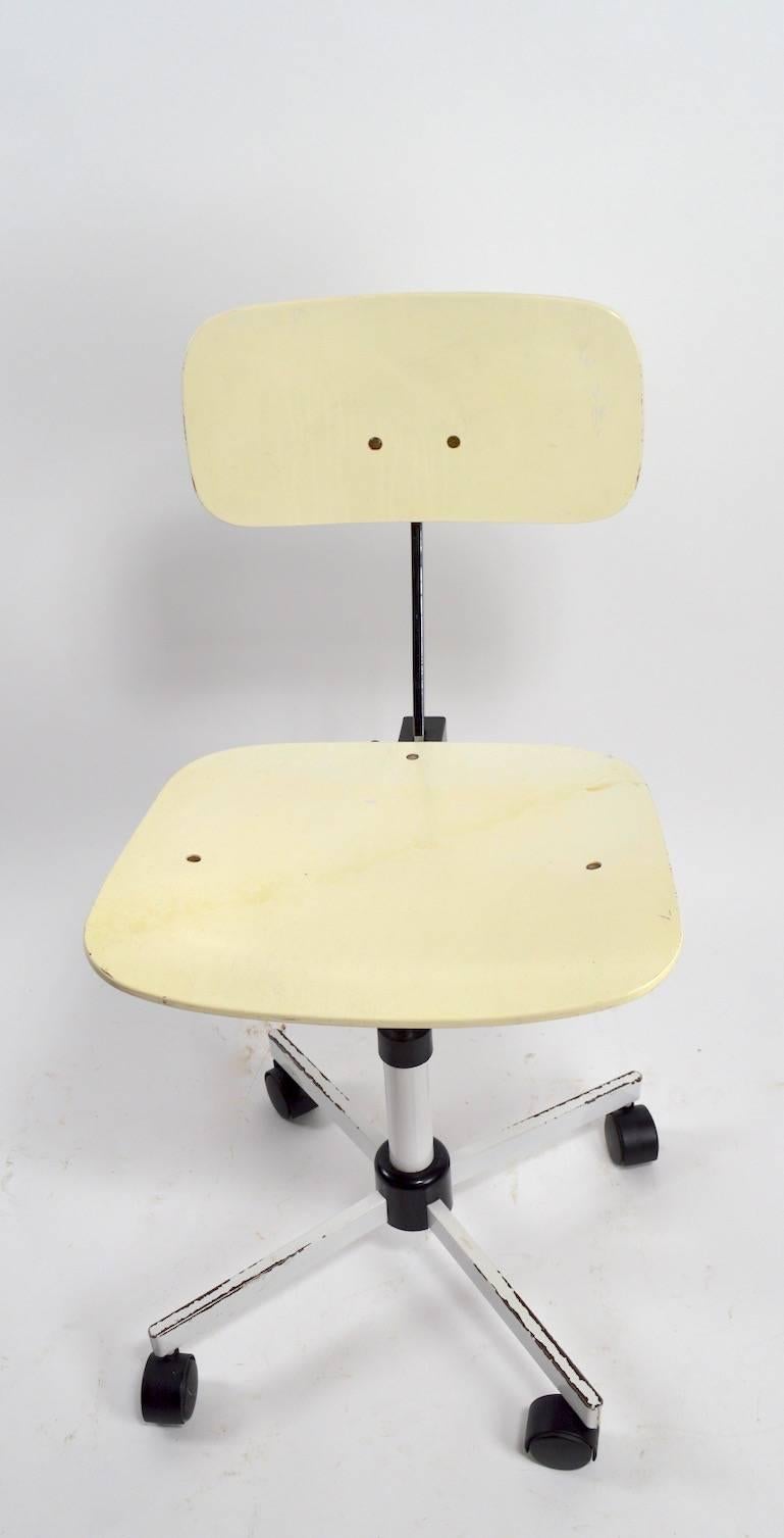 Scandinavian Modern Adjustable Danish Modern Kevi Desk Task Swivel Chair
