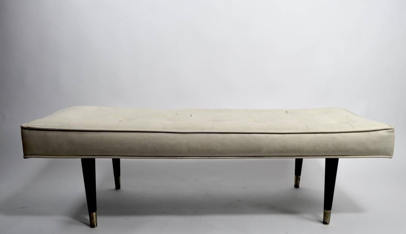 Mid-Century Bench with Tufted Upholstered Seat In Good Condition In New York, NY