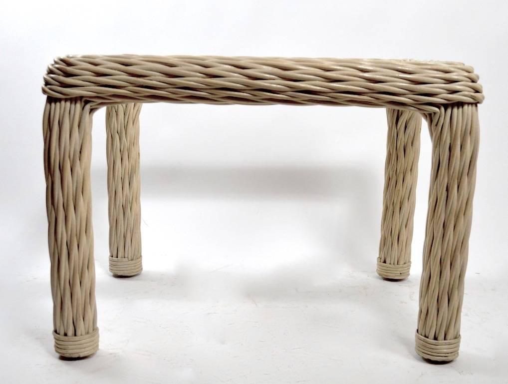 Mid-Century Modern Pair of Woven Wicker Tables For Sale
