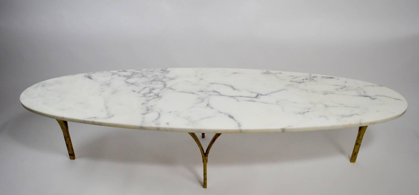 Oval Marble Top Coffee Table with Brass Legs In Good Condition In New York, NY