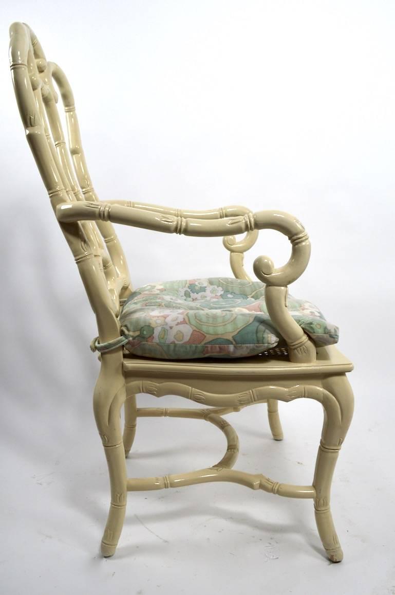 Set of Six White Lacquer Queen Anne Dining Chairs In Good Condition For Sale In New York, NY