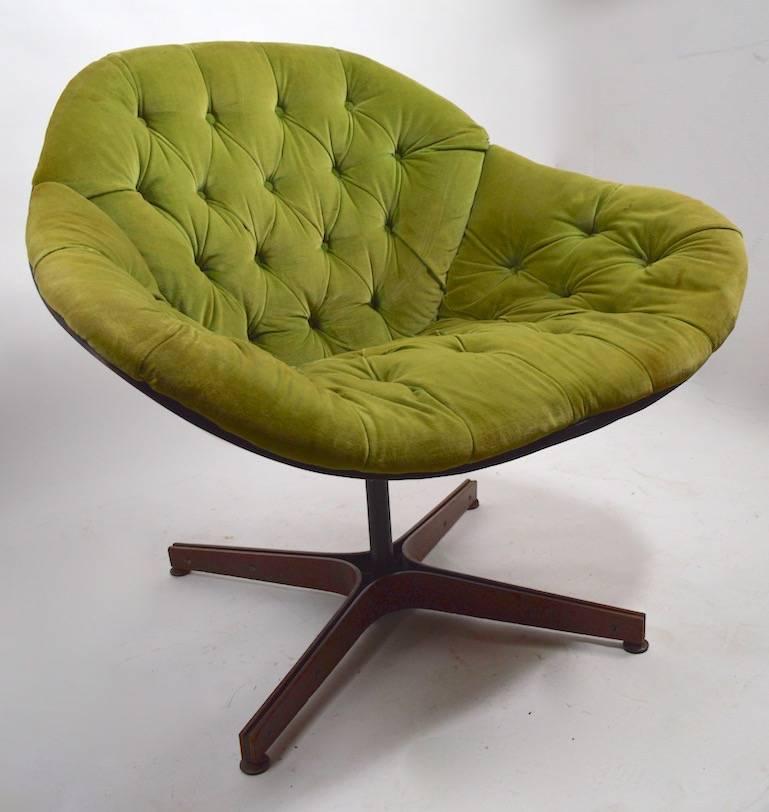 Mid-Century Modern George Mulhauser for Plycraft Swivel Lounge Chair