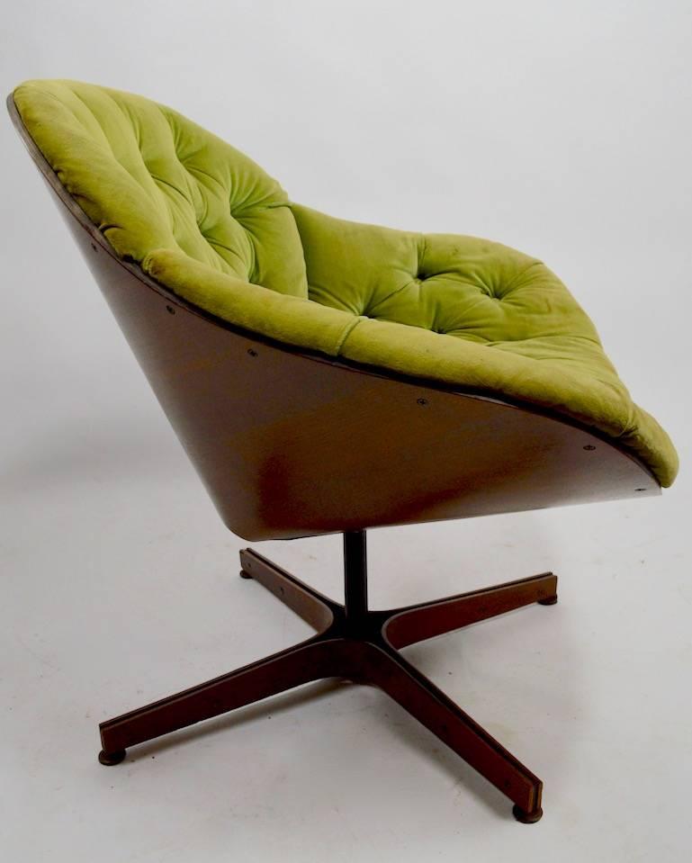 American George Mulhauser for Plycraft Swivel Lounge Chair