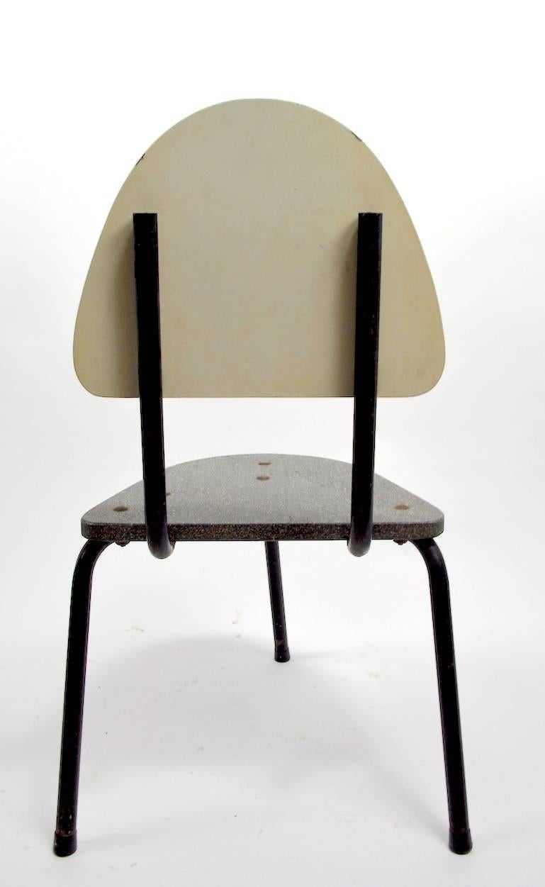 Américain Chaise d'enfant moderniste en vente