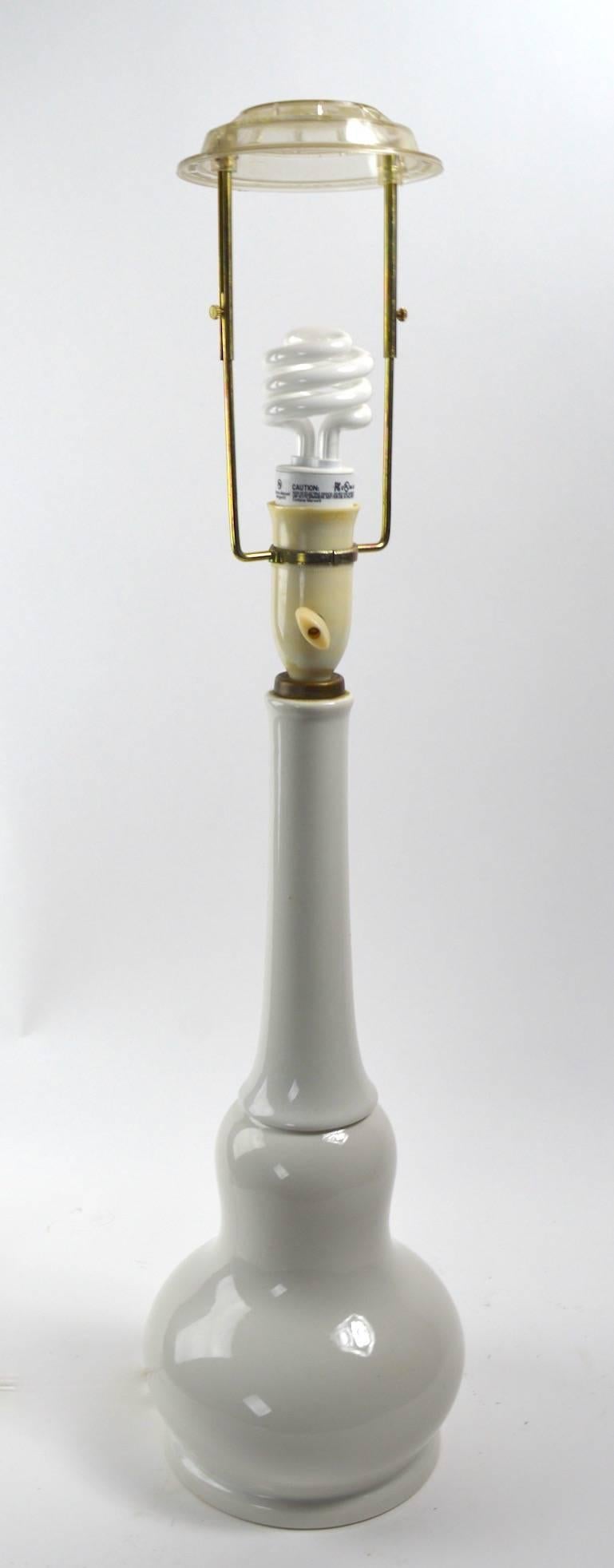 Bing Grøndahl White Porcelain Lamp In Excellent Condition For Sale In New York, NY