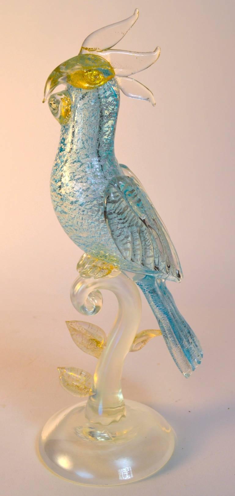 Elegant Murano glass bird attributed to Seguso.