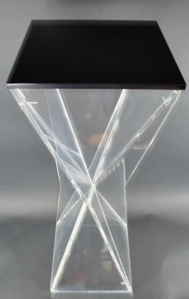 Modernist Lucite Pedestal For Sale 4