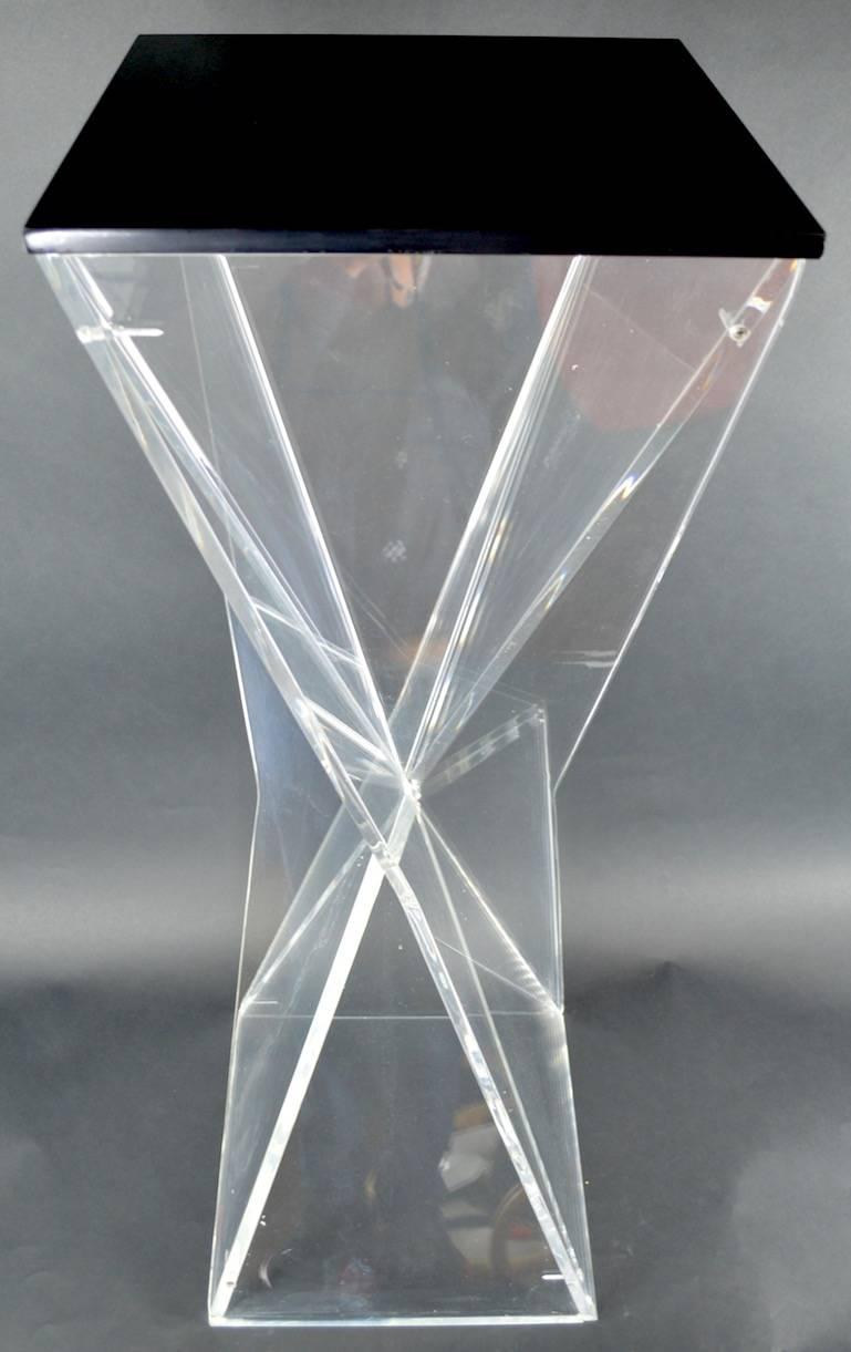 Modernist Lucite Pedestal For Sale 1