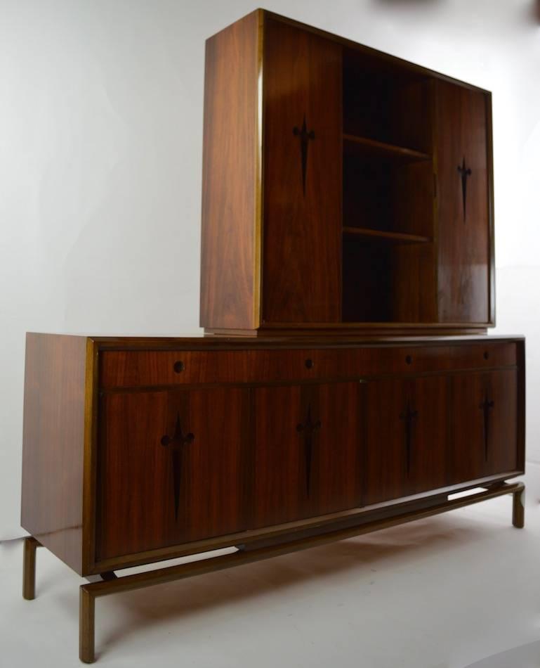Edmund Spence Credenza Breakfront In Excellent Condition For Sale In New York, NY
