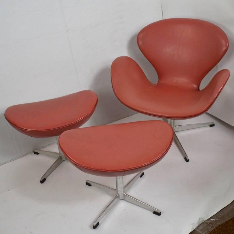 Aluminum Arne Jacobsen Swan Chair for Fritz Hansen