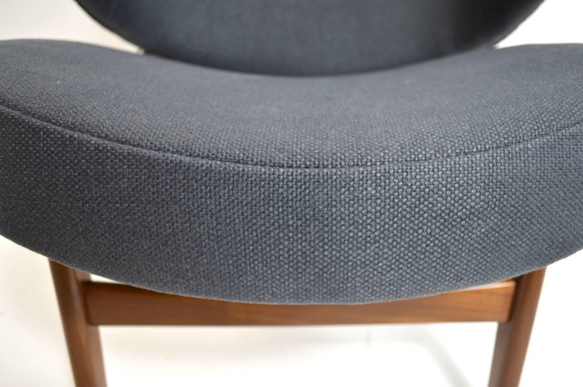 Scandinavian Modern Danish Paddle Arm Lounge Chair Attributed to Poul Jessen