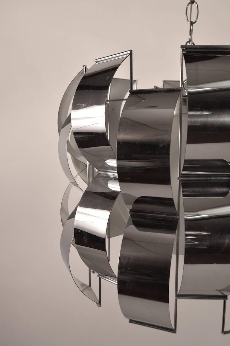 Kronleuchter aus Chrom und Glas von Lightolier, modernistischer Stil im Zustand „Gut“ im Angebot in New York, NY
