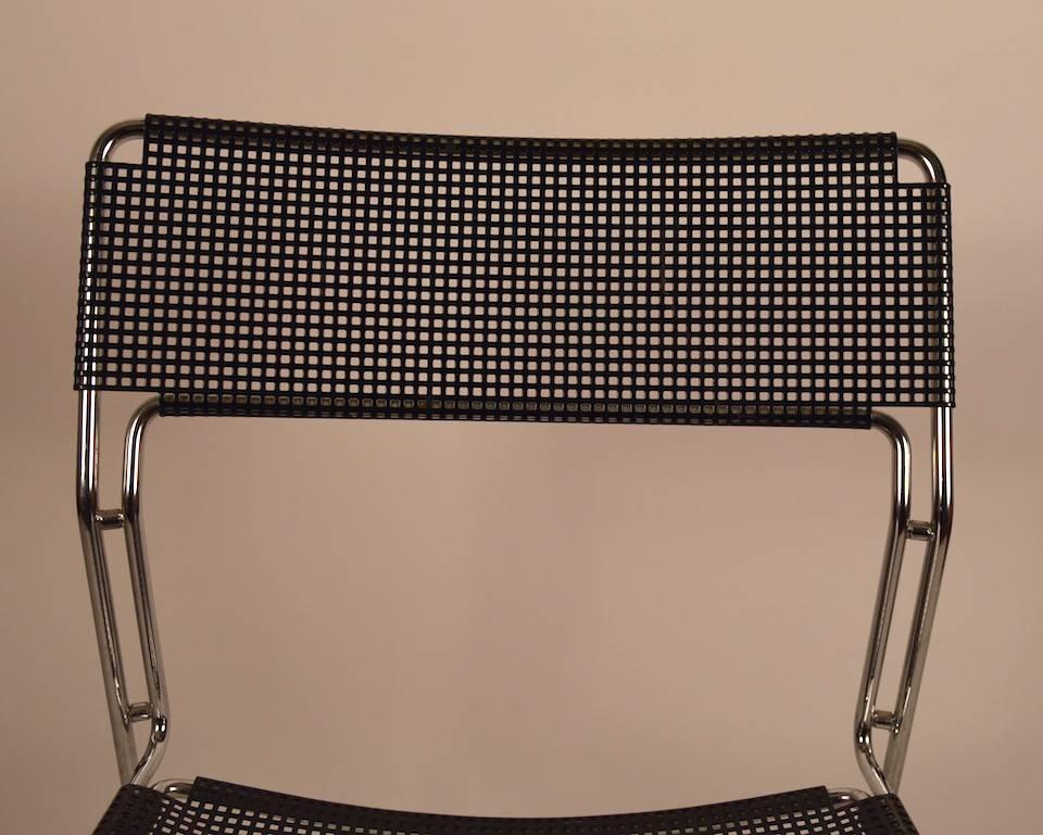 Mid-Century Modern Black and Chrome Metal Mesh Chair For Sale