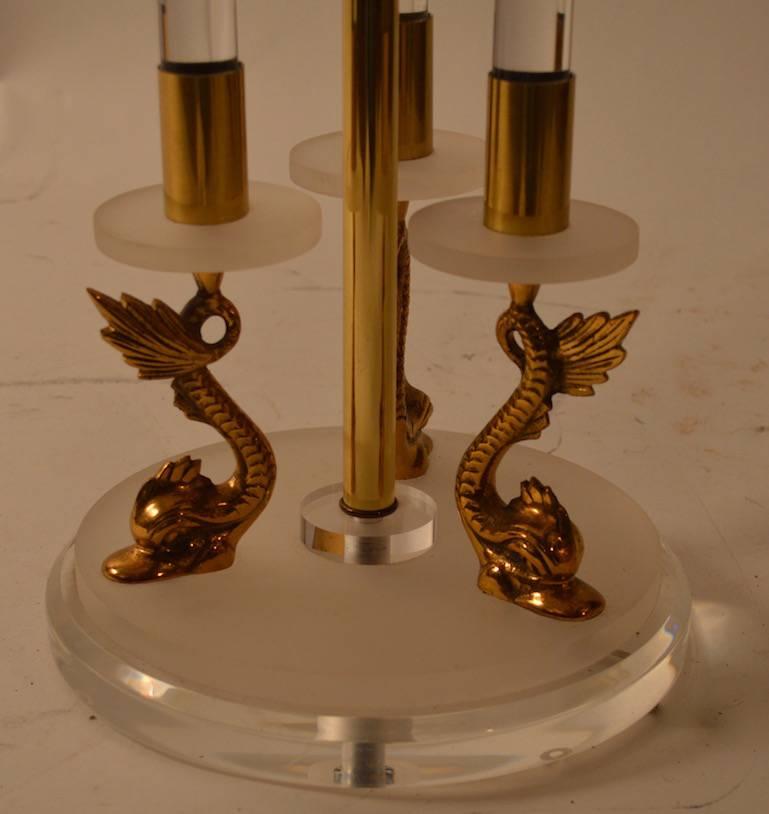 Pair of Lucite and Brass Dolphin Serpent Lamps In Excellent Condition For Sale In New York, NY