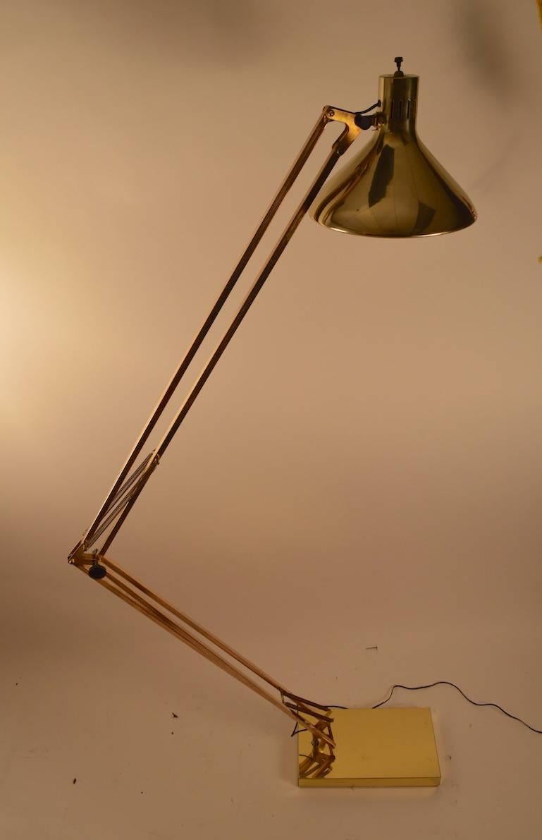 angle floor lamp