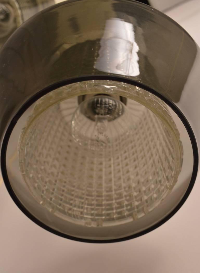 Modernistischer Drei-Licht-Kronleuchter aus kaskadenförmigem Rauchglas nach Panton im Zustand „Hervorragend“ im Angebot in New York, NY