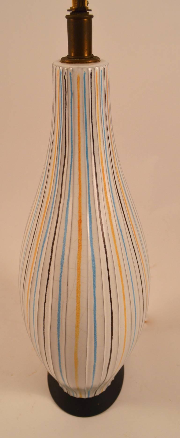 Sgraffito-Keramik-Keramik-Lampe im Angebot 1