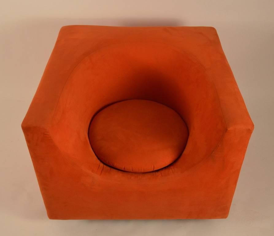 Mod Cube Chair in Orange Ultrasuede In Good Condition In New York, NY